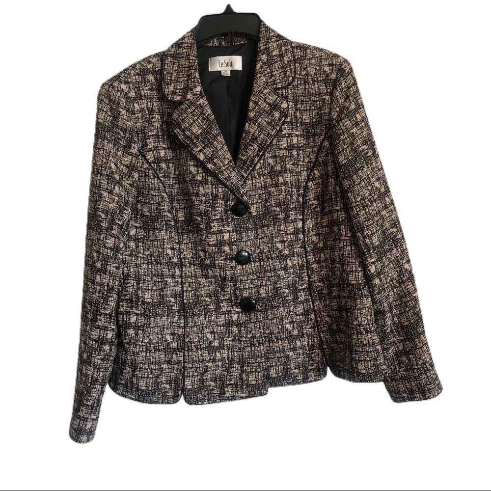 Le Suit Women’s Suit Jacket